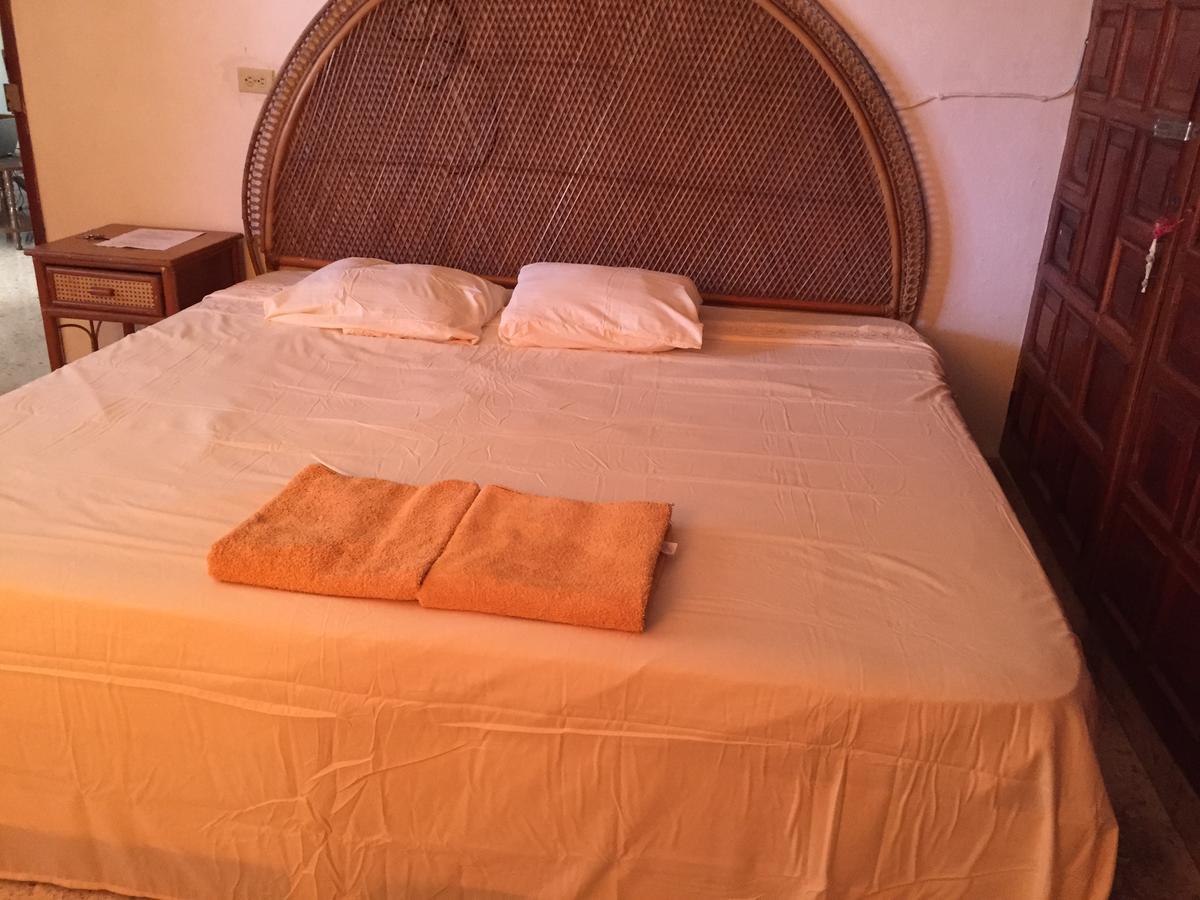 Hostal Kin-Beh Vandrerhjem Valladolid  Eksteriør bilde