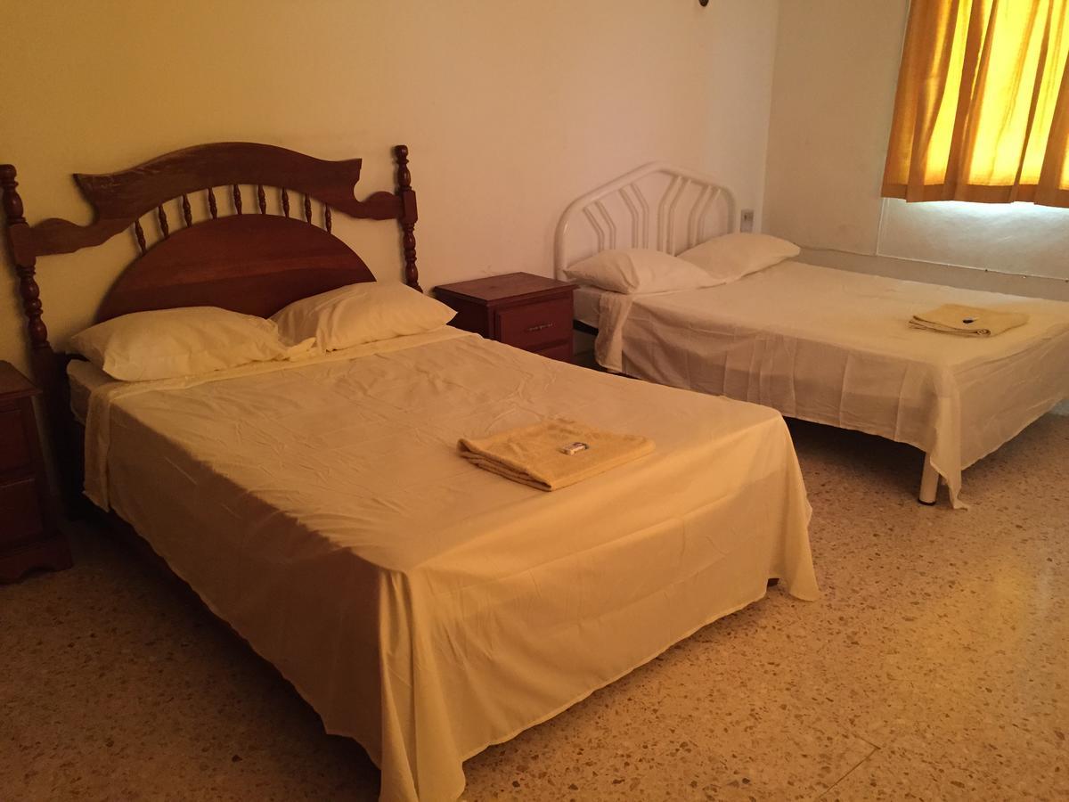 Hostal Kin-Beh Vandrerhjem Valladolid  Eksteriør bilde