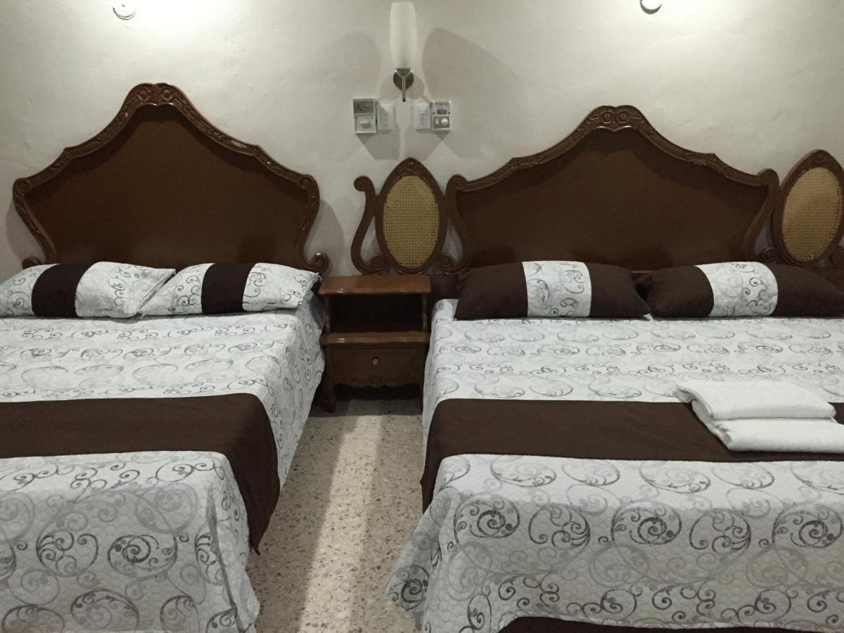 Hostal Kin-Beh Vandrerhjem Valladolid  Eksteriør bilde